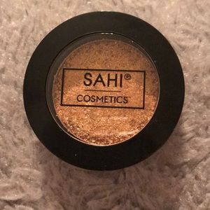 ✨Cream metallic foil eyeshadow free with purchase